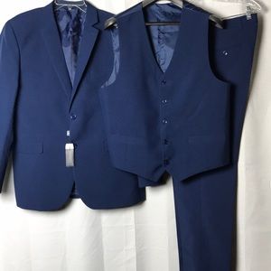 Men’s 3 piece suit Blue. Braveman 44R/38W slim fit